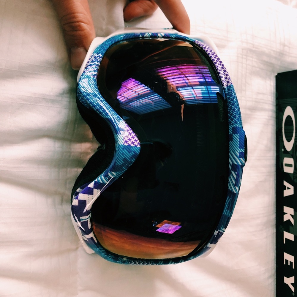 Women’s Oakley Goggles